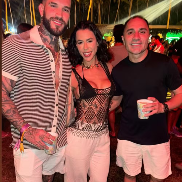 Rodrigo Gil é muito mais do que um modelo. Ele é também um empresário e dono de um restaurante na Bahia