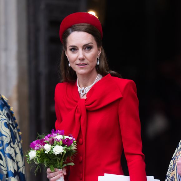 O segredo de beleza de Kate Middleton: os fios são rigorosamente aparados, mantendo esse visual belíssimo da Princesa.