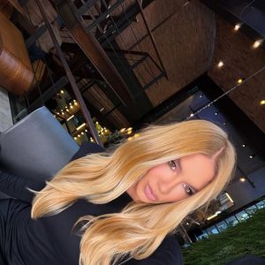 Virgínia Fonseca sobre novo visual: ‘Oi, loiro, voltei, tava com saudade. Mais uma mudança para nossa conta’