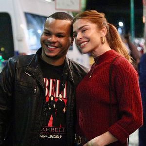 Grazi Massafera exibiu os cabelos ruivos coloridos recentemente