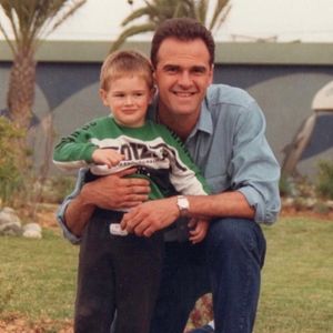 Filho mais velho de Oscar Schmidt, Filipe Schmidt tentou seguir a carreira do pai no basquete, mas abandonou as quadras para trabalhar com música e audiovisual