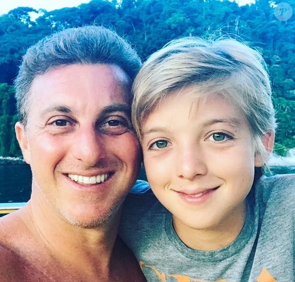 Nas redes sociais, o casal de apresentadores deixou mensagens especiais para Joaquim