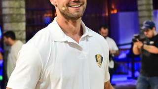 Ken profissões! 4 dias após sair do ‘BBB 26’, Jonas Sulzbach mostra que segue competitivo e se joga no beach tennis com famosos; veja fotos