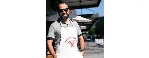 Jason de Souza, ex-participante do ‘MasterChef’, estava com uma arma de fogo e ameaçou matá-la caso não entrasse no carro, segundo a vítima