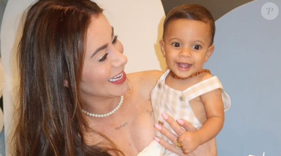 Apoline e o filho Hyoran