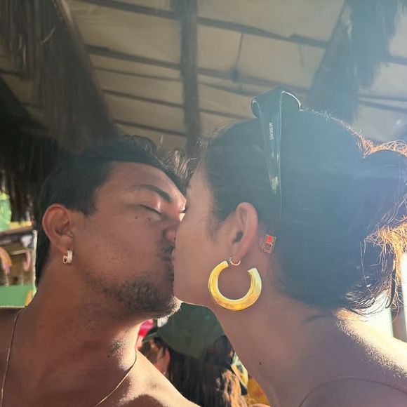 Sophie Charlotte está atualmente namorando o rapper Xamã, com quem constantemente coleciona momentos apaixonantes