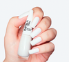 Segundo a própria Impala, seis dos dez esmaltes mais vendidos da marca nos últimos três anos — Cremoso Branco, Top Pop Transparente, Verniz Extra Brilho, Lua, Sonho e Neném — são brancos, transparentes ou perolados; cores muito presentes nas unhas francesinhas