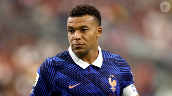 A derrota da França no Dia da Bastilha fez a web criar memes como 'Queda da Bastilha 2' após a eliminação na Copa do Mundo