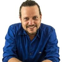 'Emprestou grana e não quis receber': morto aos 49 anos, ator Edward Boggiss deixa legado marcado por generosidade; colegas entregam 2 atitudes inesquecíveis