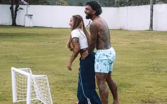 Rafaella Santos e Gabigol: os boatos de mais uma separação começaram depois que o craque arquivou fotos do lado da, agora, ex-namorada em seu perfil no Instagram