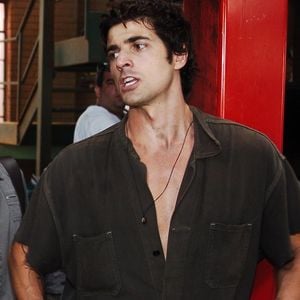 Em Belíssima (2005), como o mecânico Pascoal, voltou aos cabelos curtos, propositalmente mais bagunçados e despojados para combinar com o personagem. O visual era praticamente sem barba, reforçando o aspecto simples e popular do papel