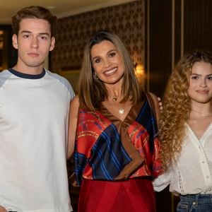 Pietro Antonlli é Felipe, filho de Fabia, vvida por Flavia Alessandra