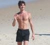 Dono de um corpo super definido, Shawn Mendes mudou sua abordagem fitness nos últimos anos