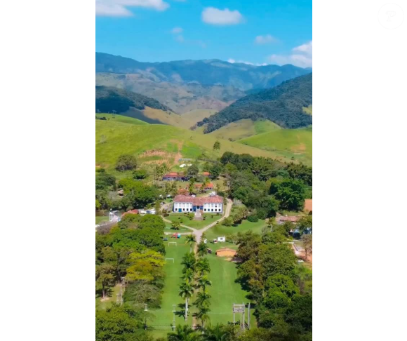 Faz parte da convivência com os outros, mas usar uma "máscara" o dia todo é exaustivo, e talvez seja por isso que uma caminhada entre as árvores seja tão prazerosa.