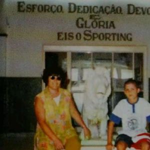 Cristiano Ronaldo em uma foto antiga recuperada por seus fãs e postada nas redes sociais