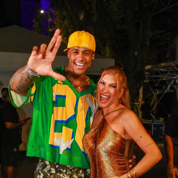 O chá revelação do bebê aconteceu durante a gravação do DVD de Léo Santana, em Salvador