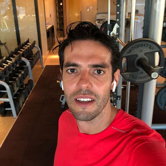 Na época da controvérsia, Kaká defendia o Milan e era considerado um dos maiores jogadores do planeta
