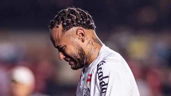 Neymar lesionado DE NOVO? Jogador do Santos tem edema na coxa e pode dizer 'adeus' à convocação para a Seleção: 'Dores para andar'