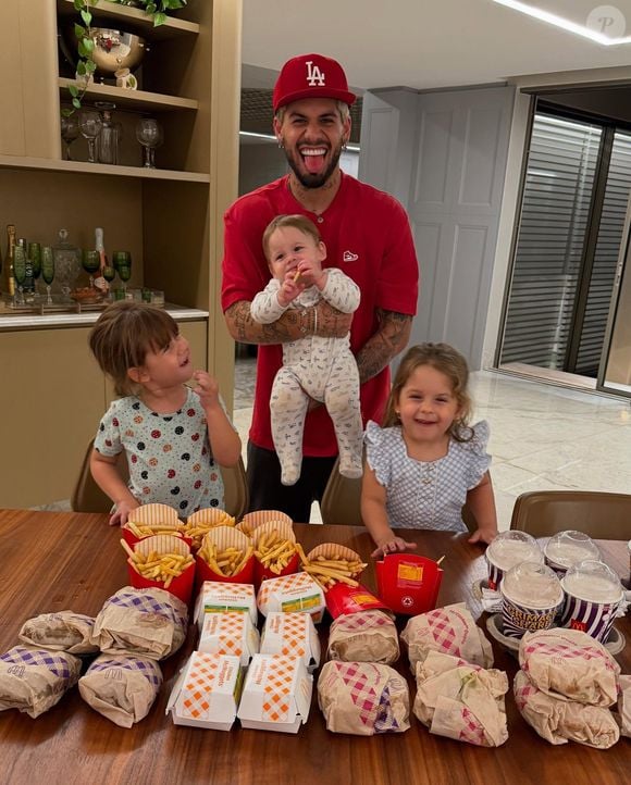 Este é um dos últimos cliques de Zé Felipe em suas redes sociais, e o seu antes e depois é notório