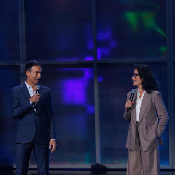 Look de alfaiataria de Renata Vasconcellos se destacou no palco do Upfront 2026 da Globo