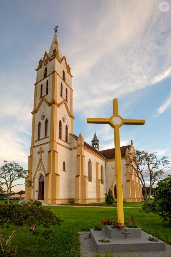 Polícia Civil investiga suspeito por vilipêndio religioso e dano qualificado em templo