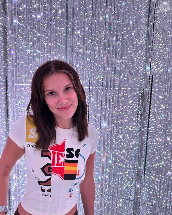 Millie Bobby Brown teve diversos comprimentos de cabelo durante os anos de fama
