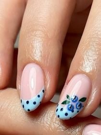Oito unhas decoradas para exibir mãos divertidas e originais e dar uma pitada de cor no Outono-Inverno 2026