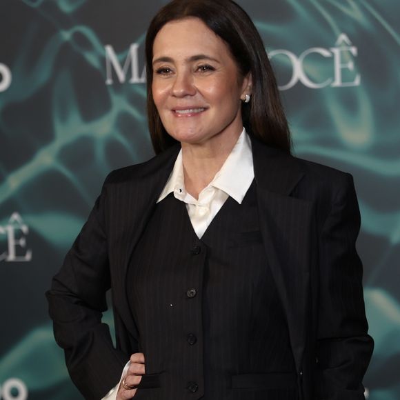 Adriana Esteves construiu mansão em um terreno de 4 mil m² em Mangaratiba