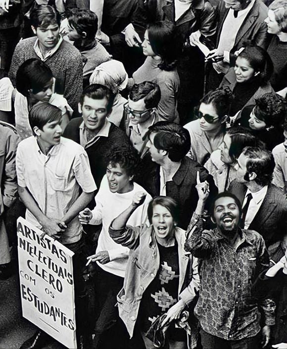 Gilberto Gil e Nana Caymmi viveram romance na ditadura militar