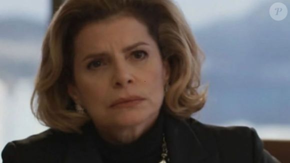 Odete Roitman (Debora Bloch) descobrirá que Ana Clara (Samantha Jones) se casou com Leonardo (Guilherme Magon)e arma confusão