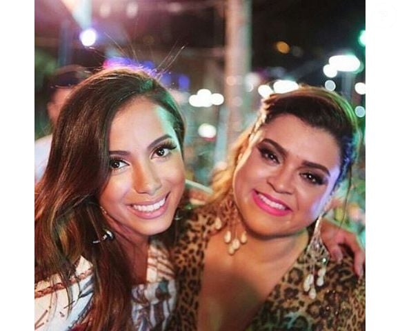 Anitta e Preta Gil, que já foram muito próximas, passaram um período afastadas a partir de 2020, após o vazamento de áudios comprometedores da voz de Anitta.