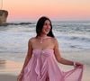 Adeus, Samba! Estes tênis Adidas são perfeitos para férias no litoral: na cor rosa-pôr-do-sol, combinam com vários vestidos e calças