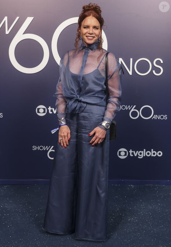 Mãe de dois, Leilane Neubarth não gostava nada de shopping em abril de 1996: 'Odeio'