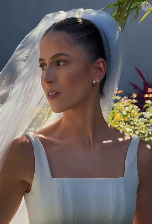 Natália Vivacqua roubou a cena nas redes sociais com sua beleza