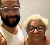 A mãe de Emicida e Fióti, Dona Jacira, parece ter tomado partido na disputa entre os filhos. Antes mesmo do caso se tornar público, ela deixou de seguir Emicida nas redes sociais e aparentemente demonstrou apoio a Fióti com publicações e indiretas.