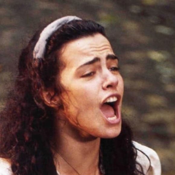 Giuliana entra em desespero por afastamento da filha