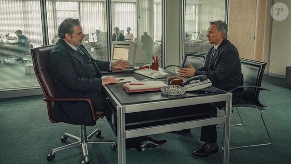 'Cidade Tóxica' é estrelada por Jodie Whittaker e Aimee Lou Wood e possui apenas quatro episódios que duram entre 47 minutos e pouco mais de uma hora cada
