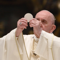 Nem chocolate, nem pizza: jornal italiano diz que a comida do Conclave é 'parecida com a de hospital' por motivo importante. Entenda!