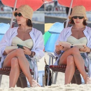 'Vale Tudo' só estreia daqui a 15 dias, mas 10 fotos de Alice Wegmann em gravação na praia provam: Solange será a maior fashionista da novela