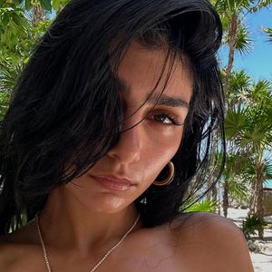 A ex-atriz pornô Mia Khalifa utilizou o perfil no X, antigo Twitter, para elogiar Fernanda Torres e o filme ‘Ainda Estou Aqui’