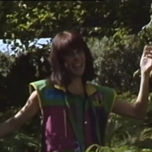 Rita Lee morria de vergonha deste clipe. Ela fala do assunto em sua primeira autobiografia, lançada em 2016