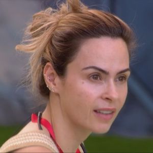 Internautas se revoltaram por Ana Paula Renault não estar neste Paredão falso