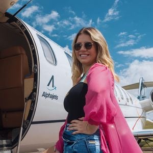 A trajetória de Marília Mendonça será contada nos cinemas, enquanto Juliano Tchula contesta o uso de sua imagem na produção