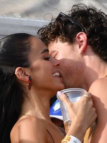 'Eu amo tudo sobre você': declaração de amor de Shawn Mendes para Bruna Marquezine é descoberta na web e prova que o casal é o maior do Carnaval 2026
