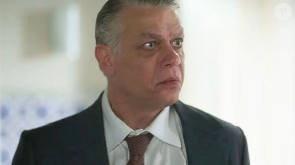 Nos próximos capítulos de 'Garota do Momento', Juliano (Fabio Assunção) confessará que teve um caso com Marlene (Ana Flavia Cavalcanti) para Raimundo (Danton Mello), deixando o amigo arrasado