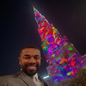 Davi Brito ‘ficou mandando mensagem, ficou ligando, mandando textos e mais textos o dia inteiro’, expôs a ex-’BBB’