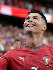 Cristiano Ronaldo, aos 41 anos, após liderar goleada de Portugal na Copa de 2026: 'Parecia que já estava aposentado do futebol, mas aguentei'