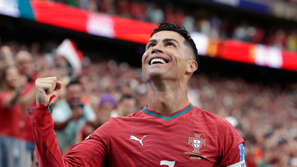 Cristiano Ronaldo, aos 41 anos, após liderar goleada de Portugal na Copa de 2026: 'Parecia que já estava aposentado do futebol, mas aguentei'