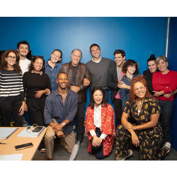 Elenco do filme 'Seu eu Fosse Você 3' reunido durante as gravações