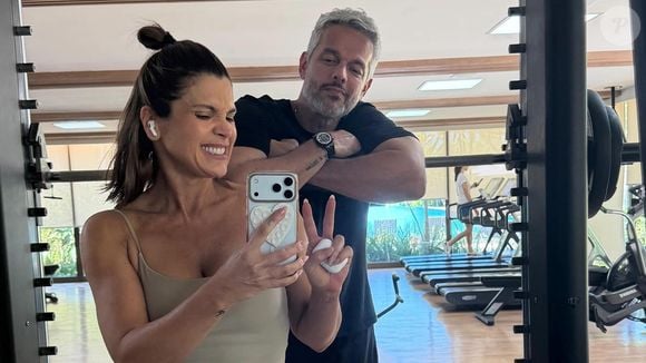 Para a fisioterapeuta Inés Jiménez, a força é responsável por gerar a musculatura, que, por sua vez, ajuda a proteger os ossos, tornando o treino de força importante em todas as fases da vida
